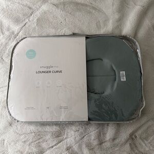 Like New - Snuggle Me Organic Cotton Lounger